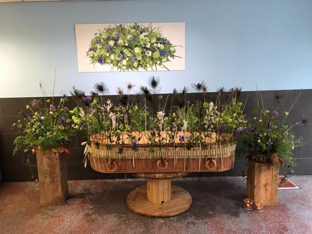 Bloemenband Puur Uitvaart